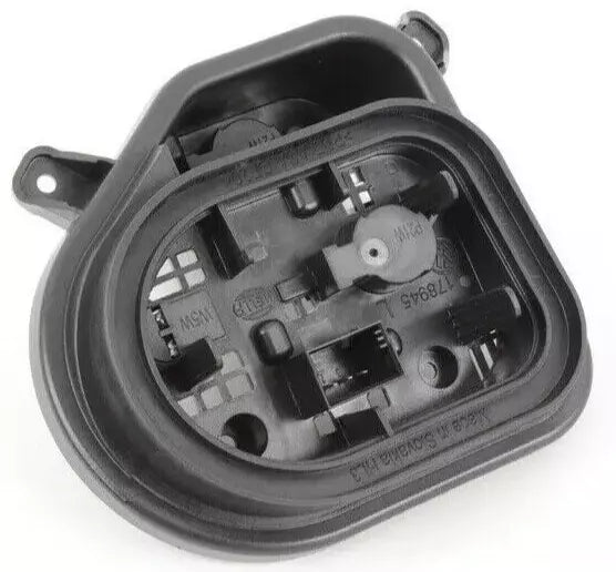 NEW GENUINE 2012-2017 VW TIGUAN – LEFT PASSENGER SIDE REAR OUTER BULB HOLDER 5N0945257D