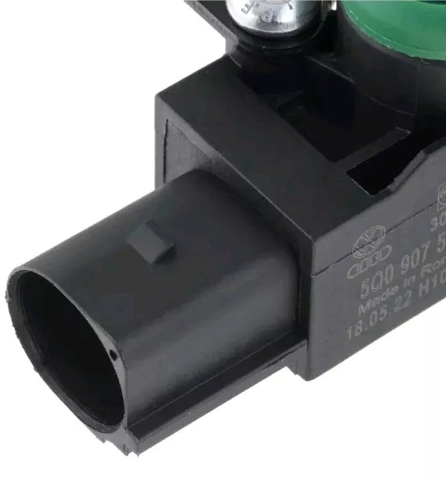 NEW GENUINE 2014-2021 VW GOLF - DRIVER SIDE FRONT SUSPENSION HEIGHT LEVEL SENSOR 5Q0412522C