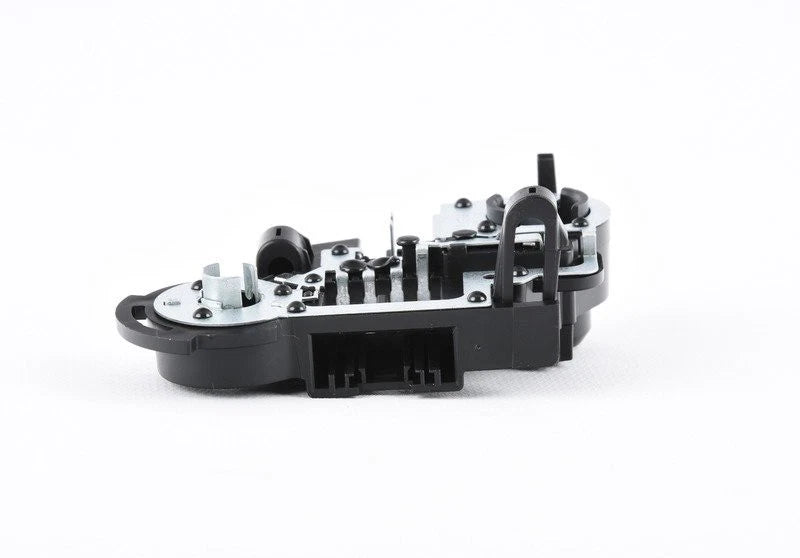 NEW 2011-2015 BMW 3 SERIES - LEFT PASSENGER SIDE REAR INNER LIGHT BULB HOLDER